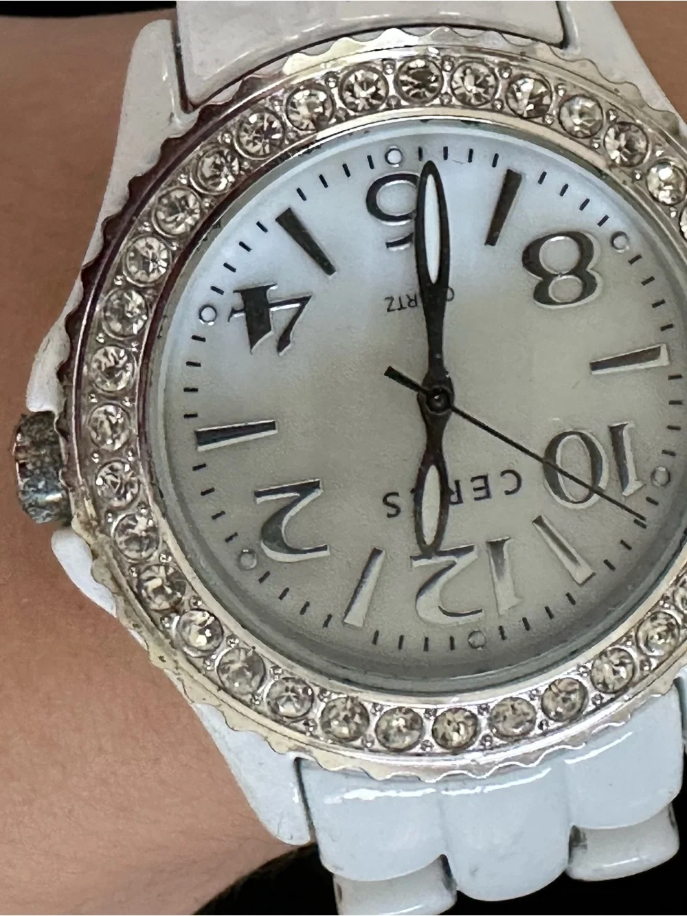 Ceres White Crystal Bezel Women's Fashion Watch